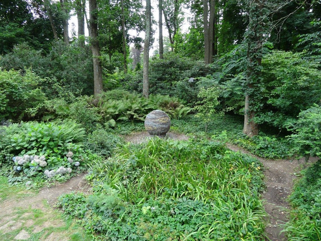 dry stone sphere complete