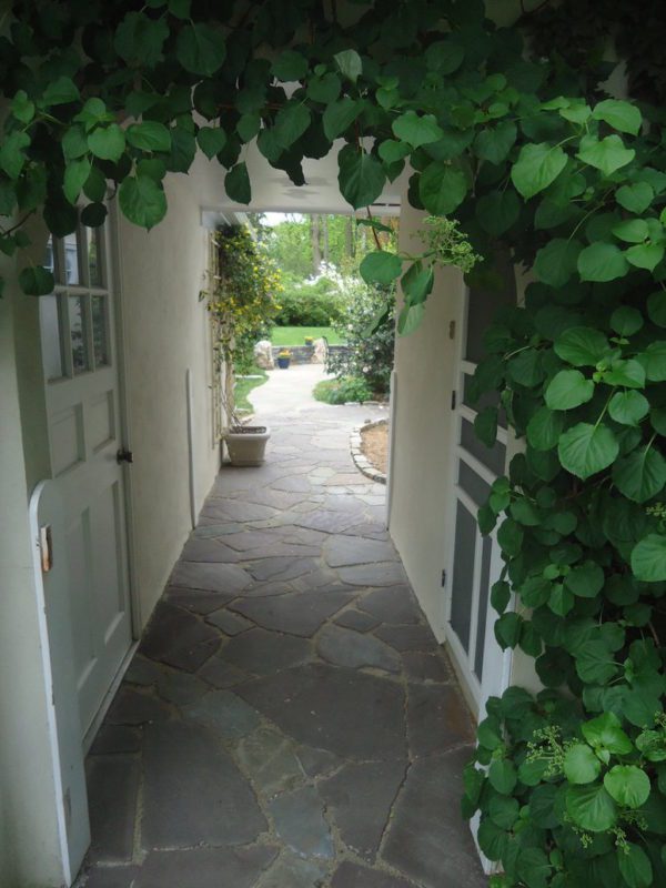 Pennsylvania blue and lilac dry stone walkway in Devon, PA