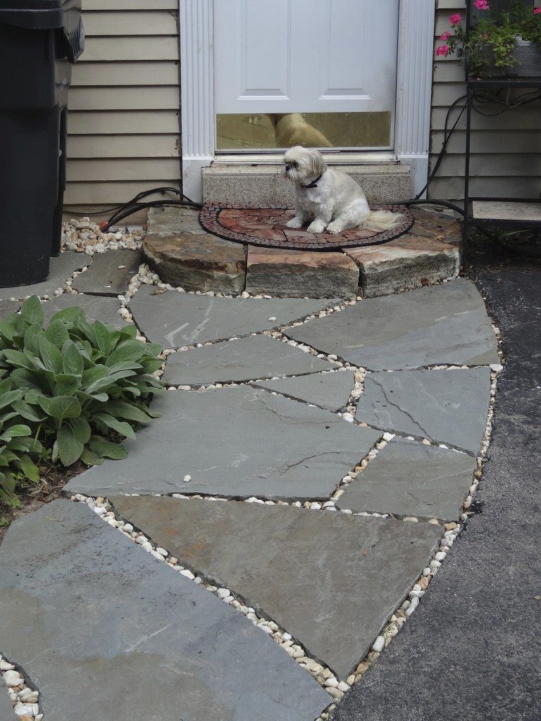 pea gravel and flagstone