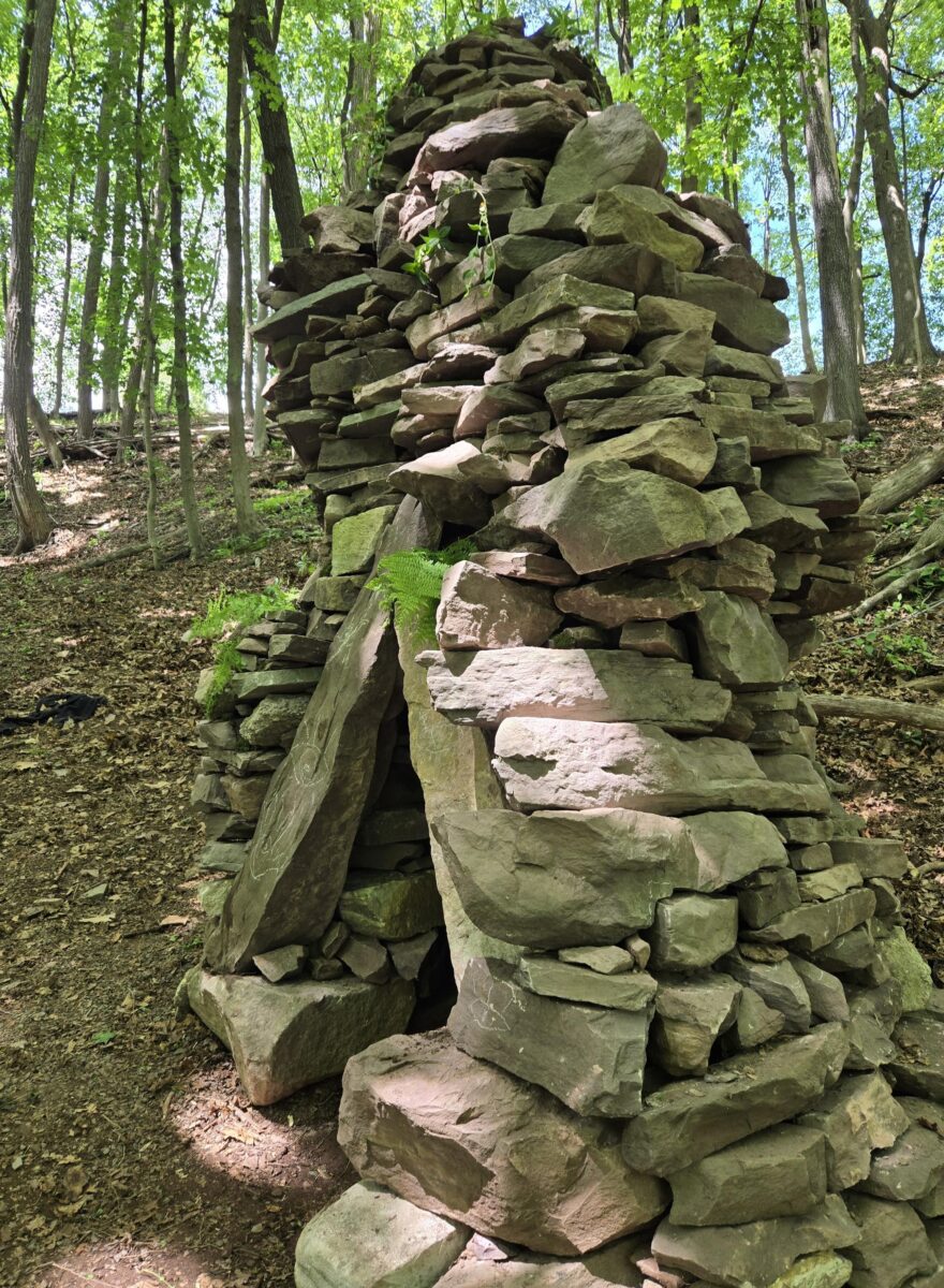 special stone features