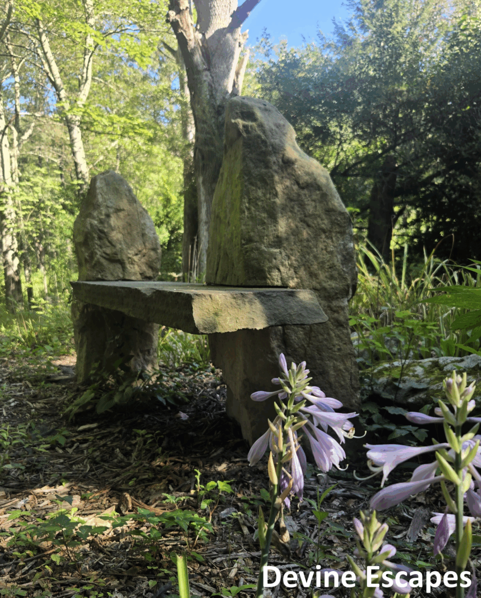 boulder bench hand mad and delivered in Pennsylvania special stone features