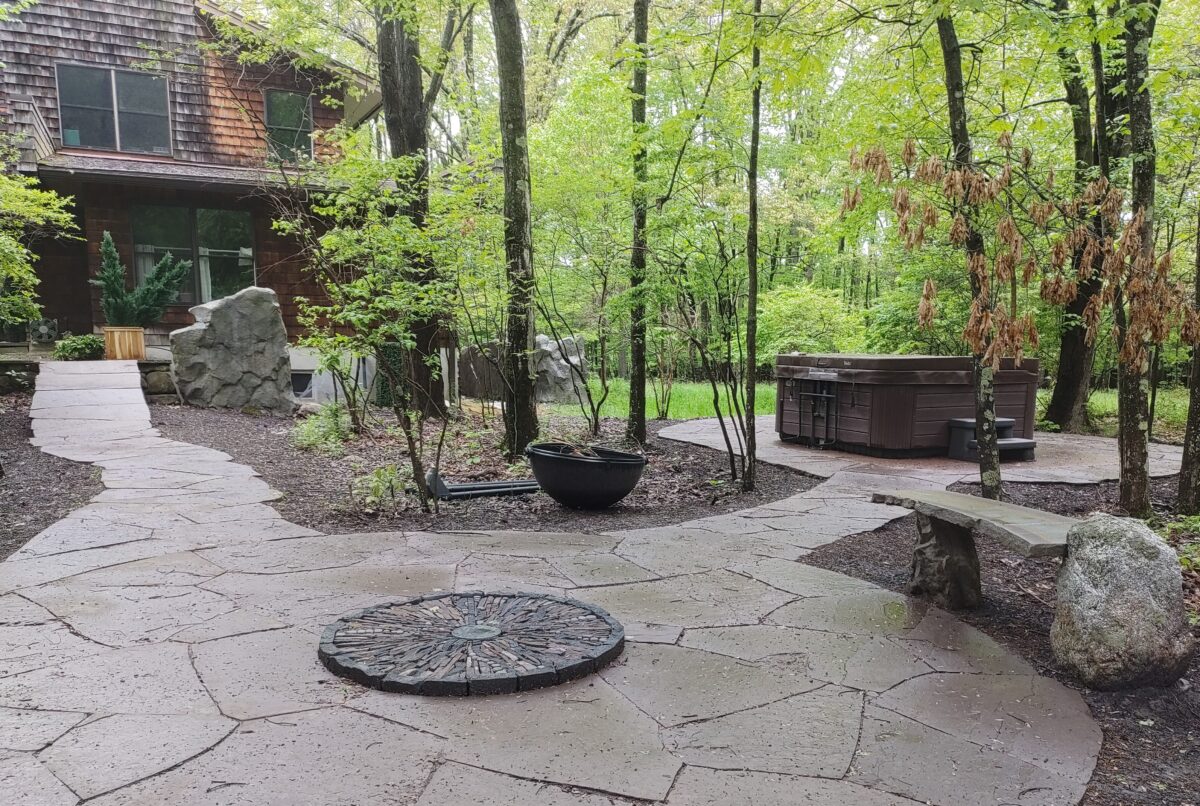 flagstone patios and walkway near Stroudsburg PA